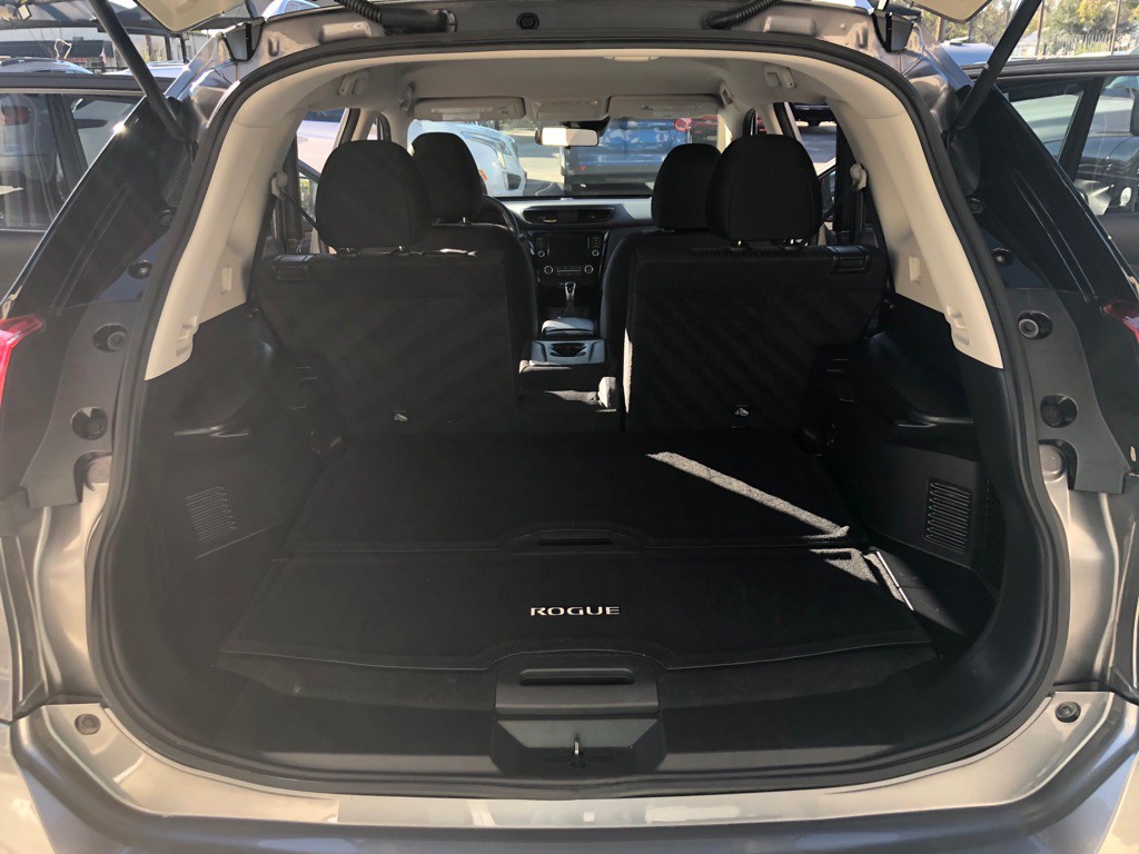 2020 Nissan Rogue Image 14