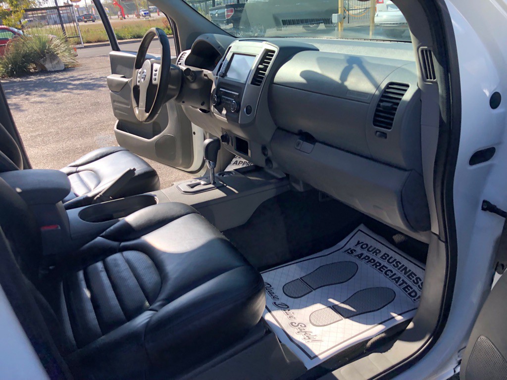 2021 Nissan Frontier Image 8