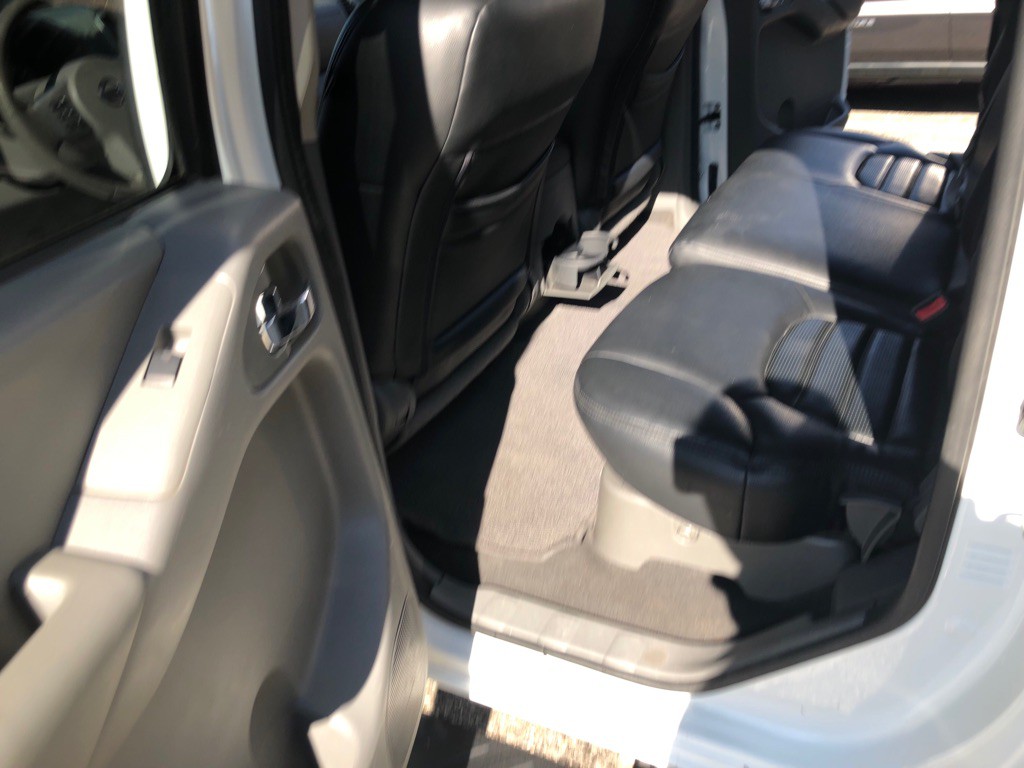 2021 Nissan Frontier Image 12