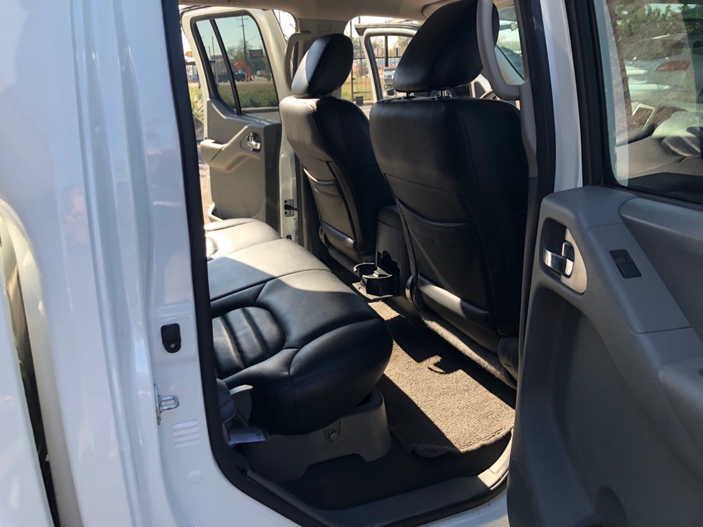 2021 Nissan Frontier Image 33