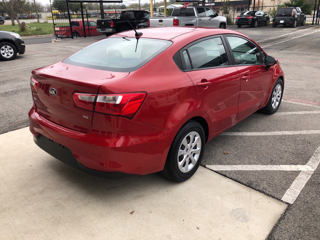 2017 Kia Rio Image 3