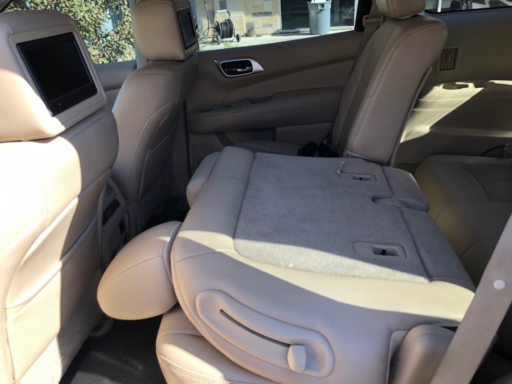 2015 Nissan Pathfinder Image 9
