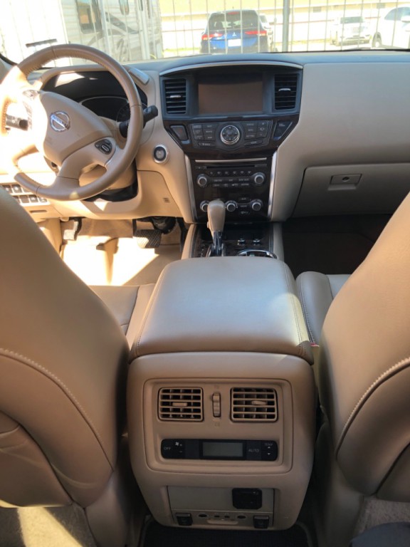 2015 Nissan Pathfinder Image 14