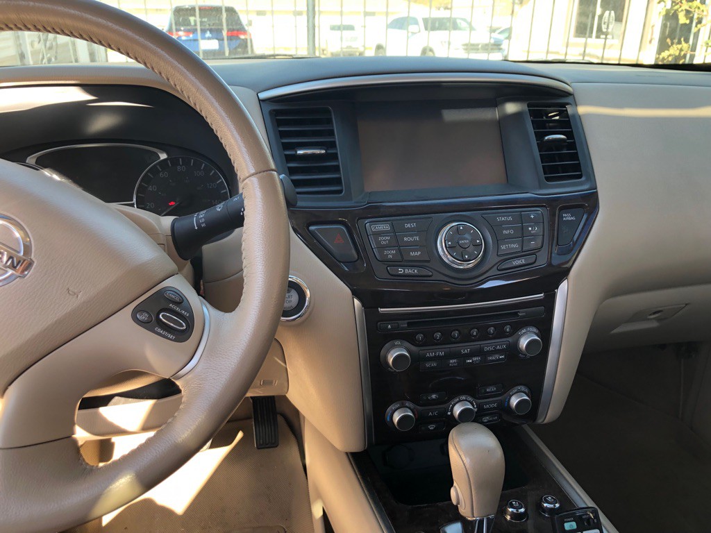 2015 Nissan Pathfinder Image 21
