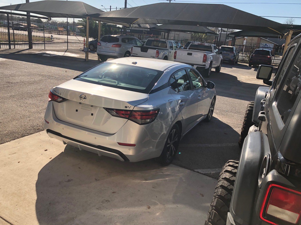 2021 Nissan Sentra Image 12