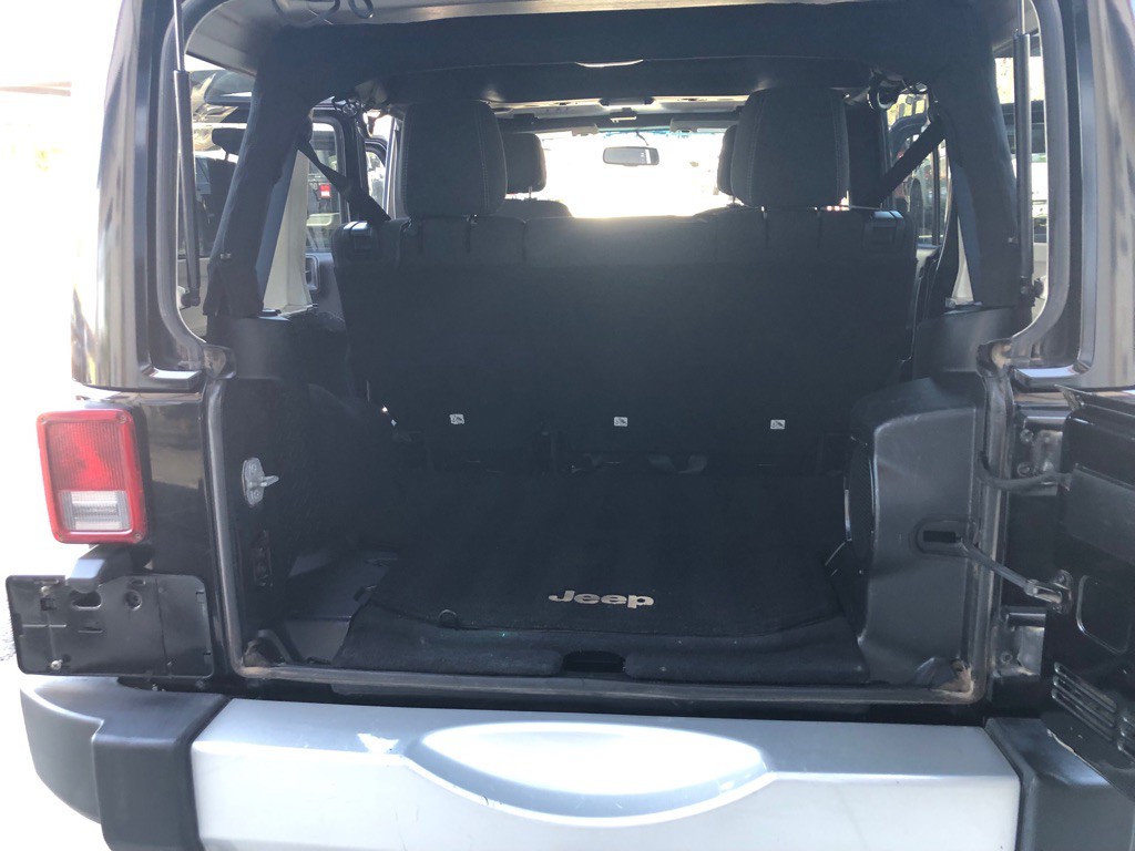 2014 Jeep Wrangler Unlimited Image 15