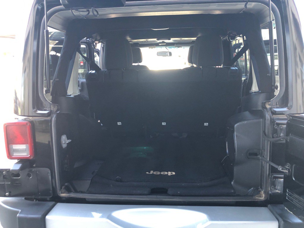 2014 Jeep Wrangler Unlimited Image 16