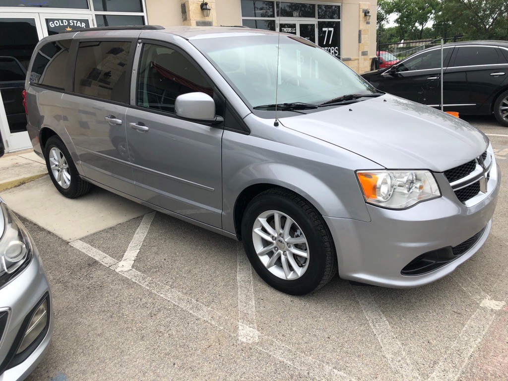 2014 Dodge Grand Caravan Image 2
