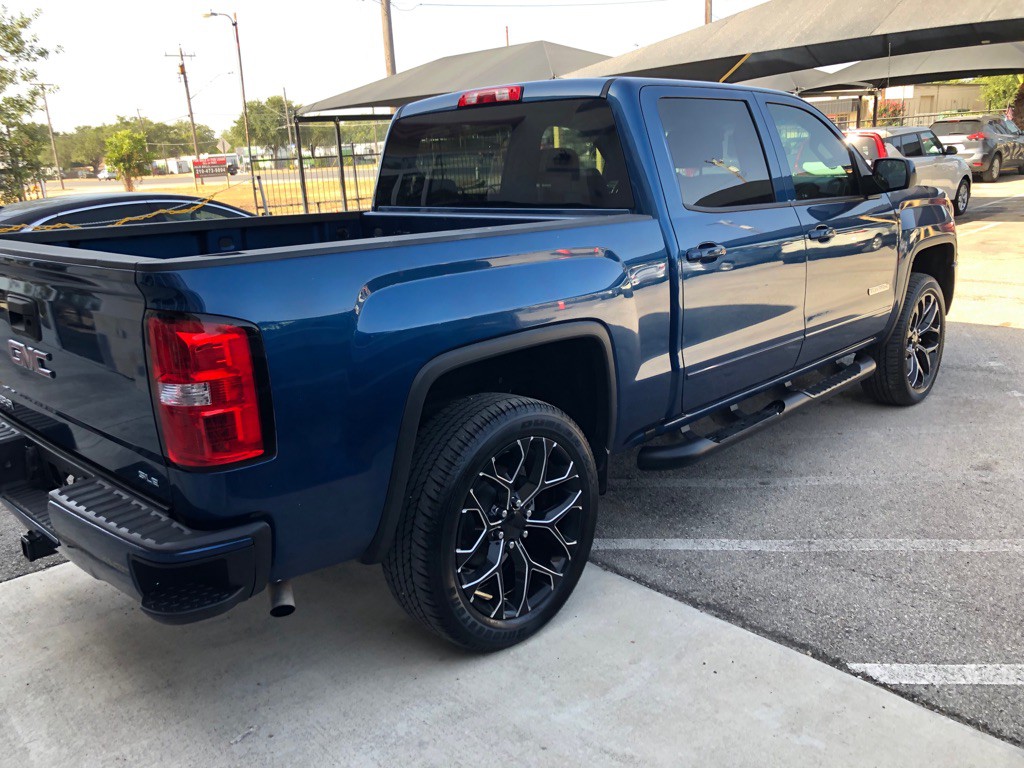 2018 GMC Sierra Image 7