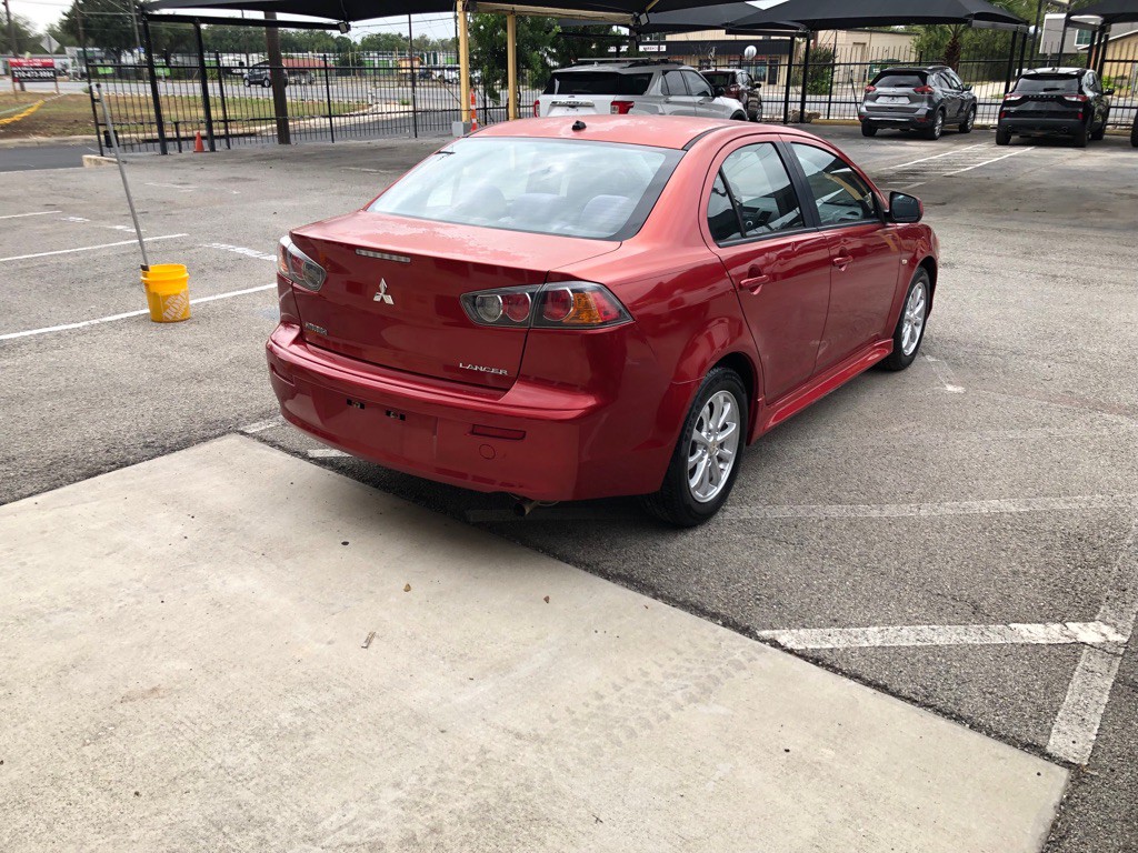 2013 Mitsubishi Lancer Image 7