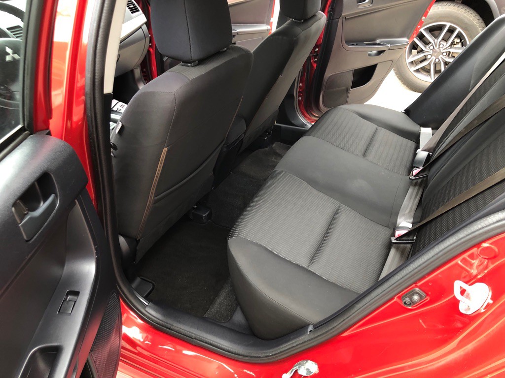 2013 Mitsubishi Lancer Image 17