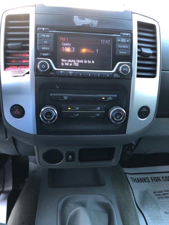 2017 Nissan Frontier Image 27