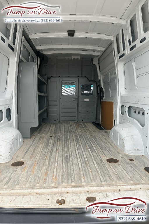 2020 Nissan NV Image 12