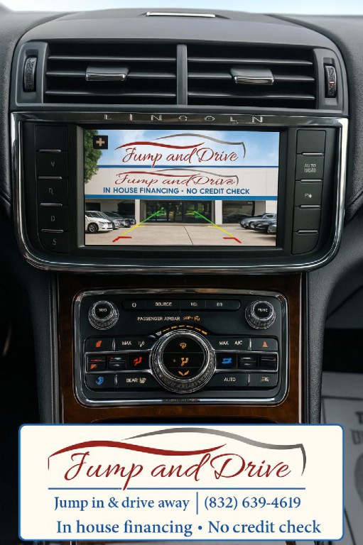 2018 Lincoln Continental Image 8