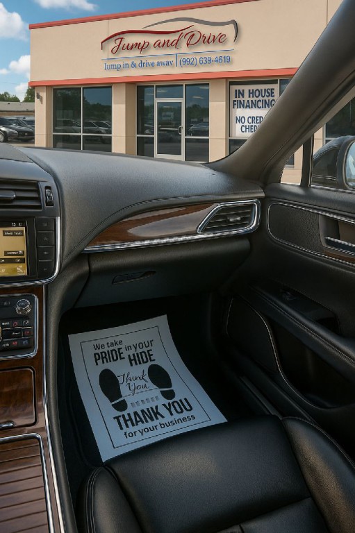 2018 Lincoln Continental Image 9