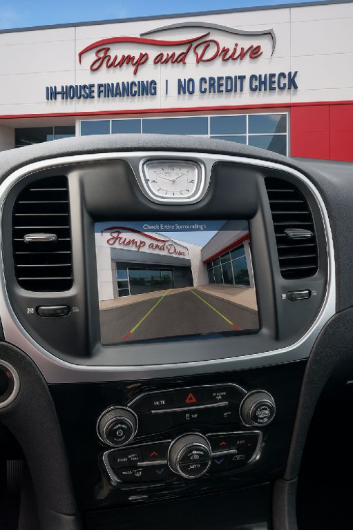 2018 Chrysler 300 Image 10