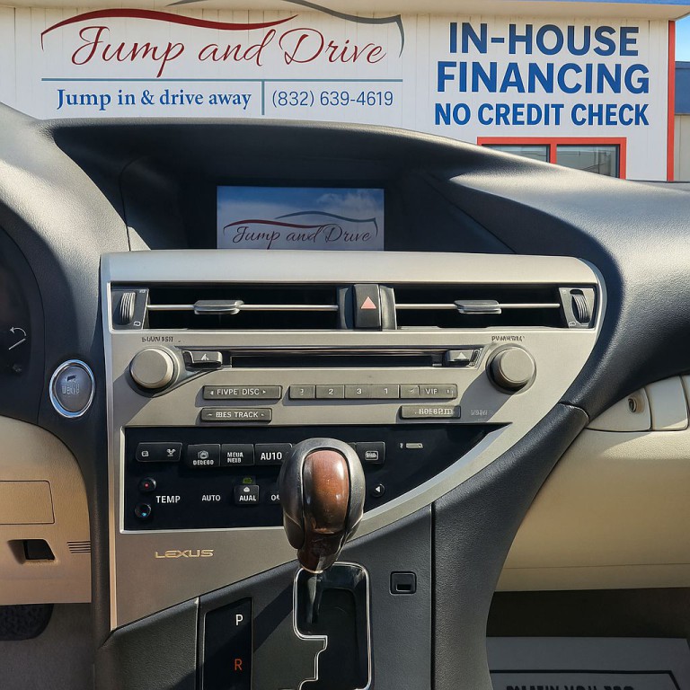 2010 Lexus RX Image 15