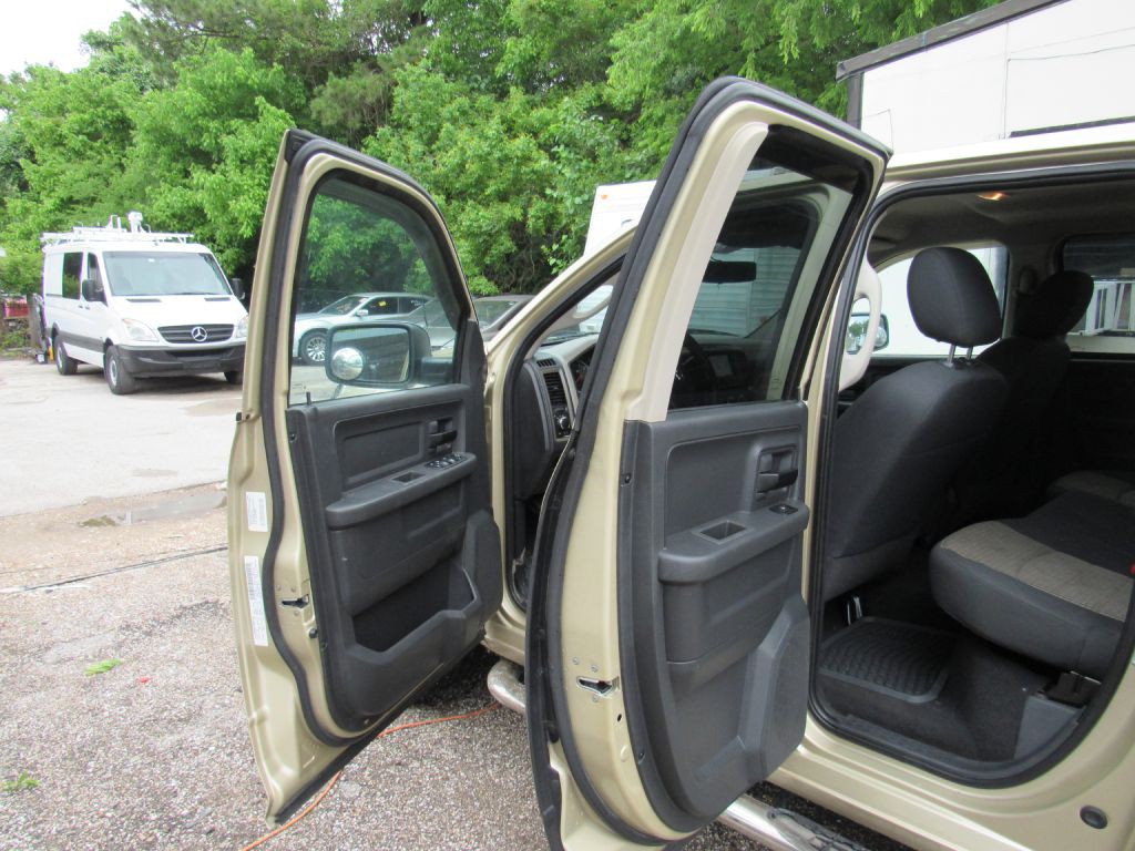 2011 Dodge Ram 1500 Image 16