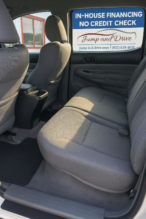 2010 Toyota Tacoma Image 13