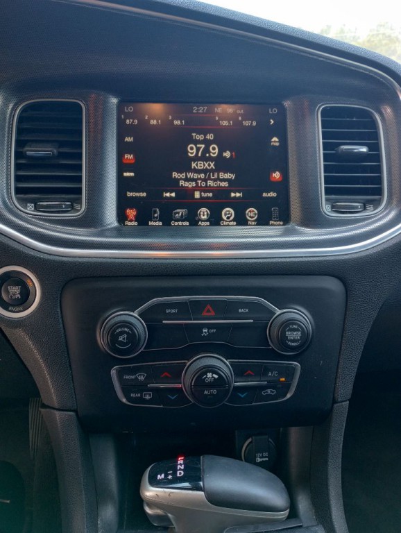 2015 Dodge Charger Image 13