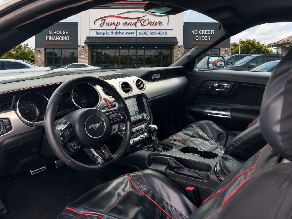 2016 Ford Mustang Image 6