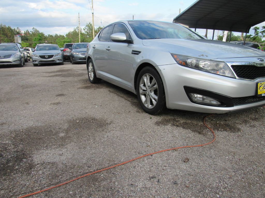 2012 Kia Optima Image 2