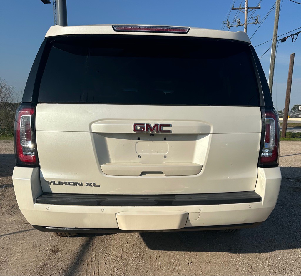 2015 GMC Yukon Image 4