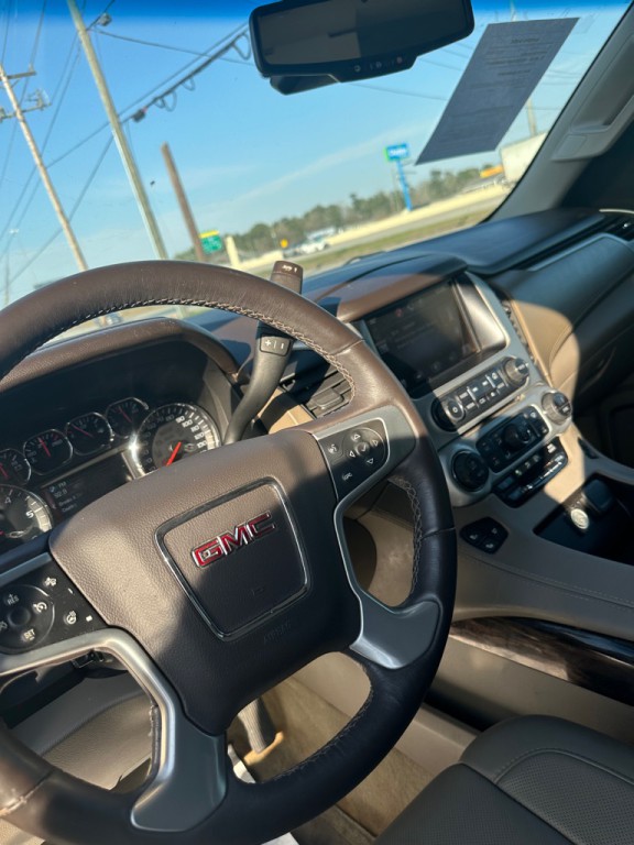 2015 GMC Yukon Image 9