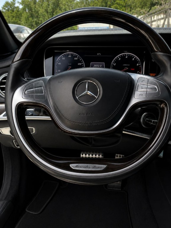2015 Mercedes-Benz S-Class Image 9