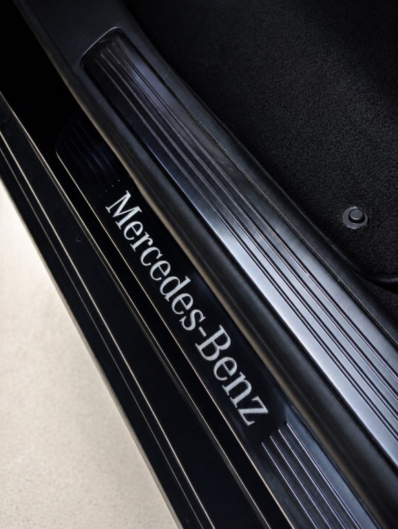 2015 Mercedes-Benz S-Class Image 14