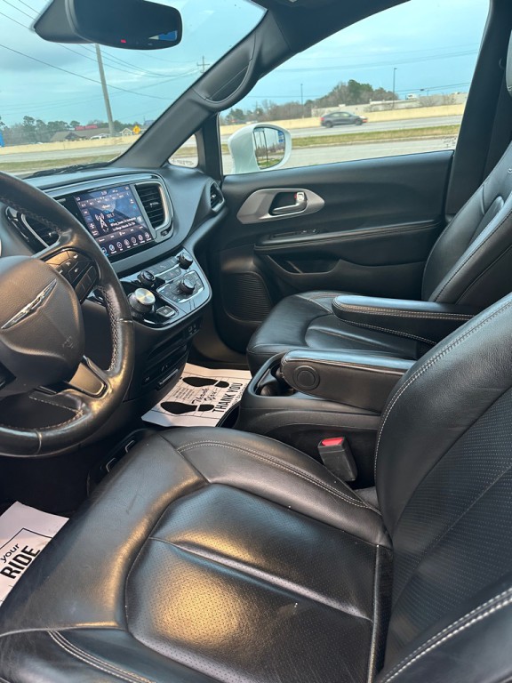 2020 Chrysler Pacifica Image 7