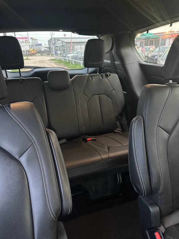 2020 Chrysler Pacifica Image 11