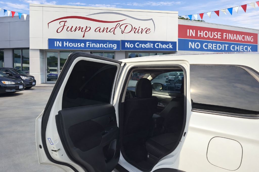 2017 Mitsubishi Outlander Image 10