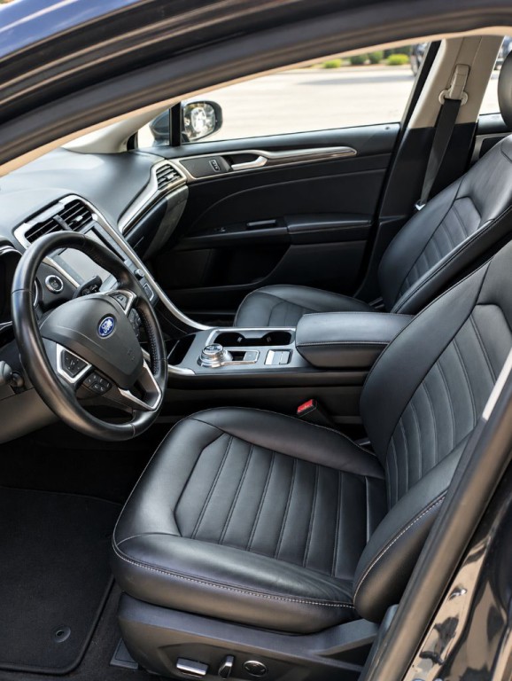 2017 Ford Fusion Image 17