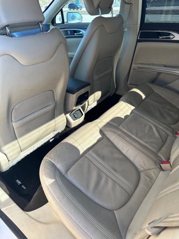 2013 Lincoln MKZ Image 8