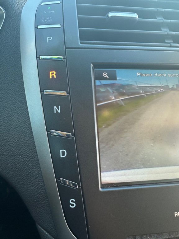 2013 Lincoln MKZ Image 17