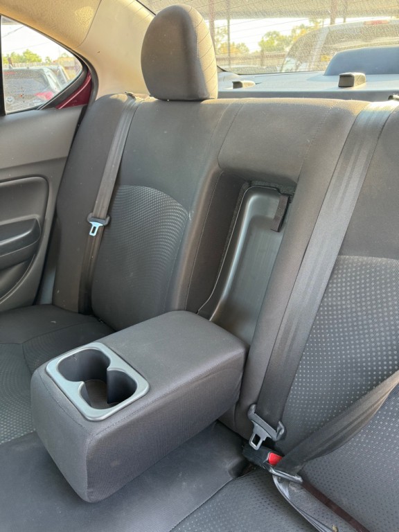 2020 Mitsubishi Mirage Image 12