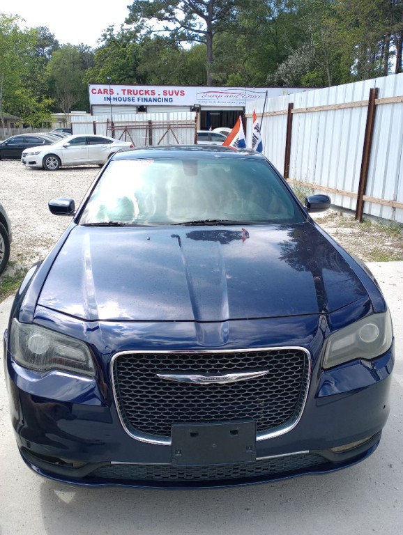2015 Chrysler 300 Image 1