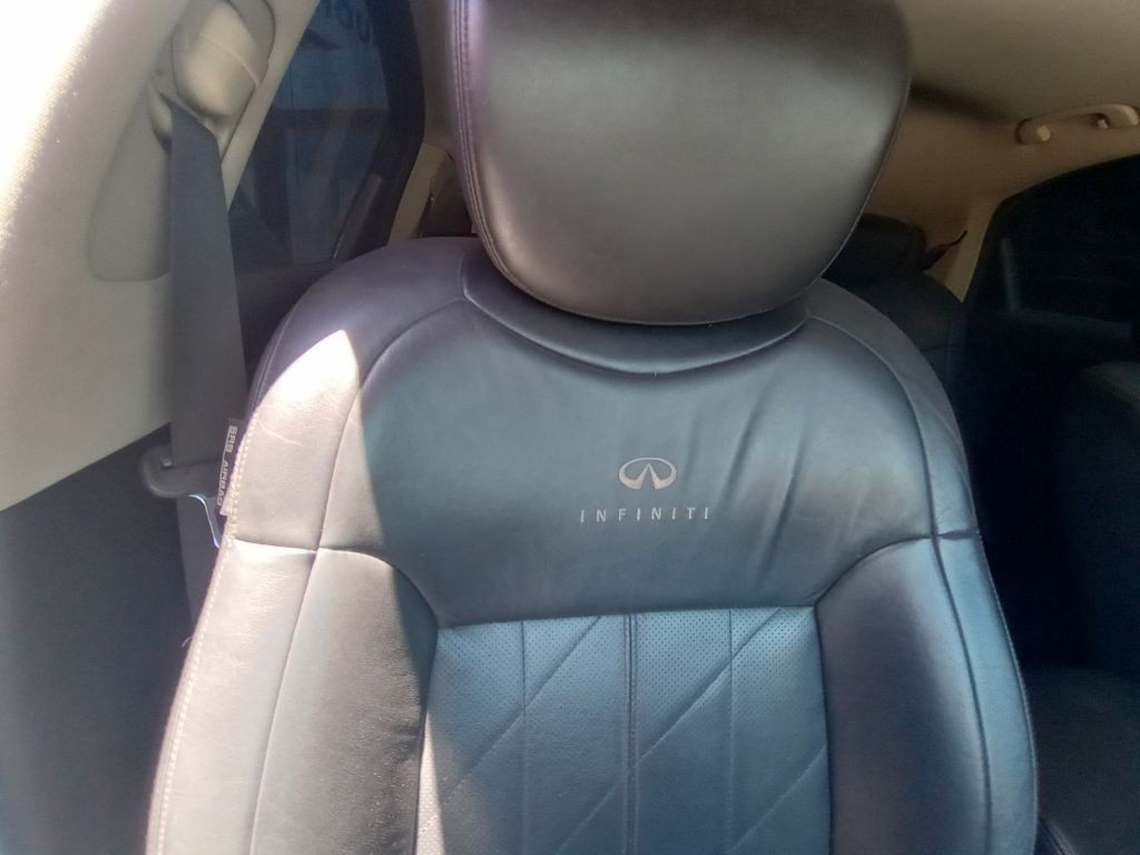 2010 INFINITI FX35 Image 5