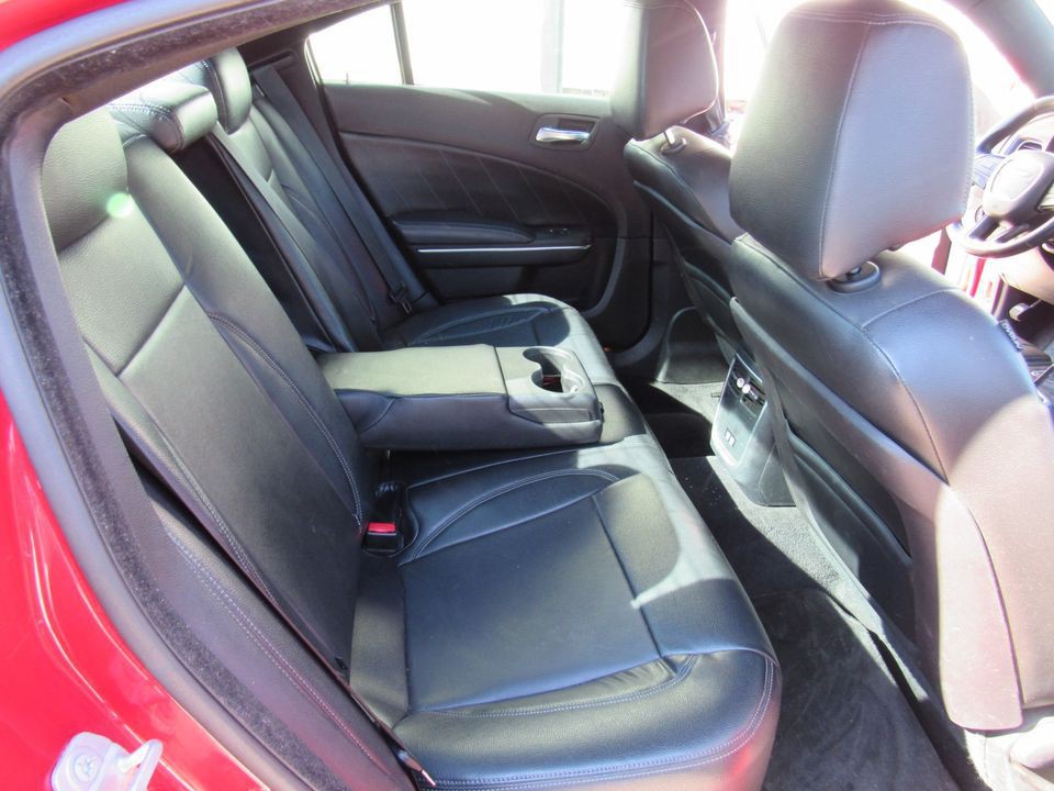 2015 Dodge Charger Image 9