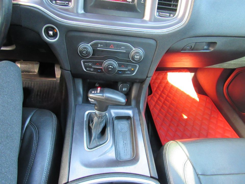 2015 Dodge Charger Image 13
