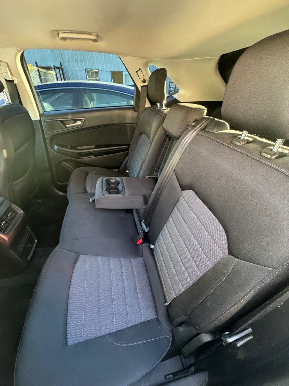 2018 Ford Edge Image 9