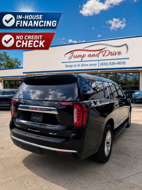 2022 GMC Yukon Image 4