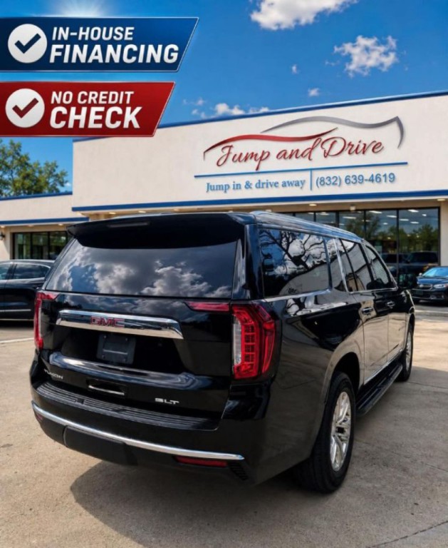 2022 GMC Yukon Image 3