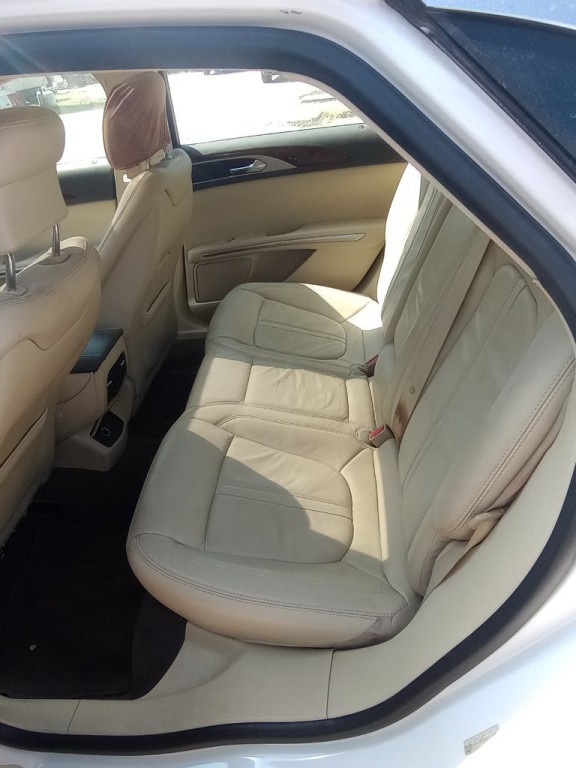 2013 Lincoln MKZ Image 5