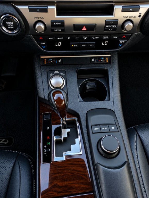 2013 Lexus ES Image 14