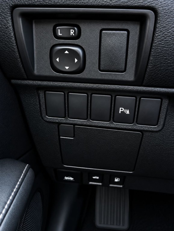 2013 Lexus ES Image 19