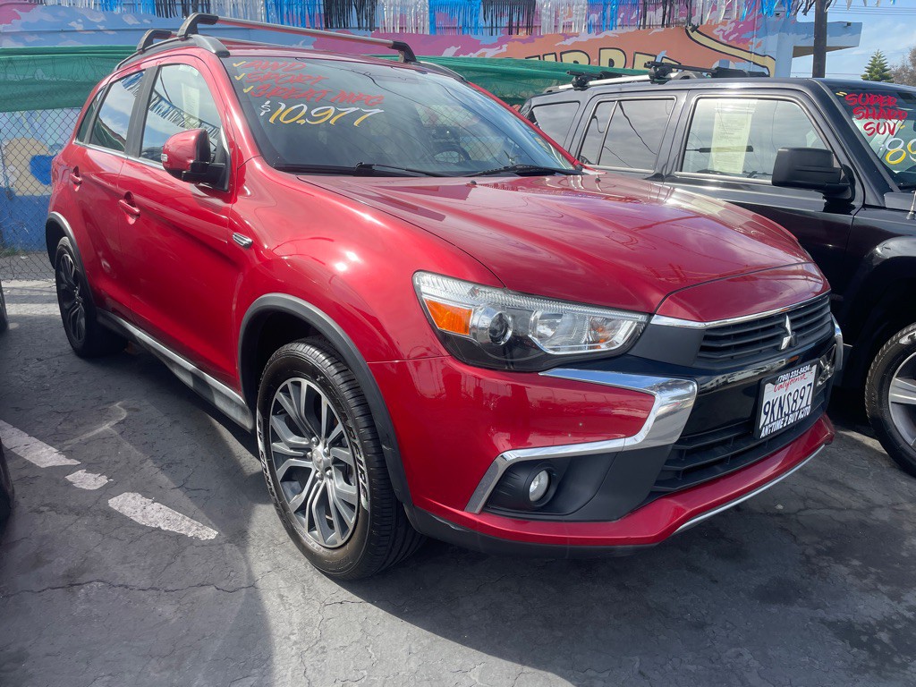 2017 Mitsubishi Outlander Image 3