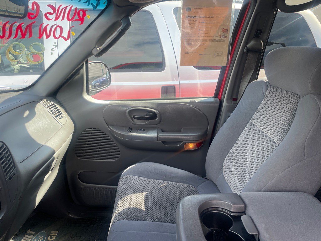 2003 Ford F-150 Image 8