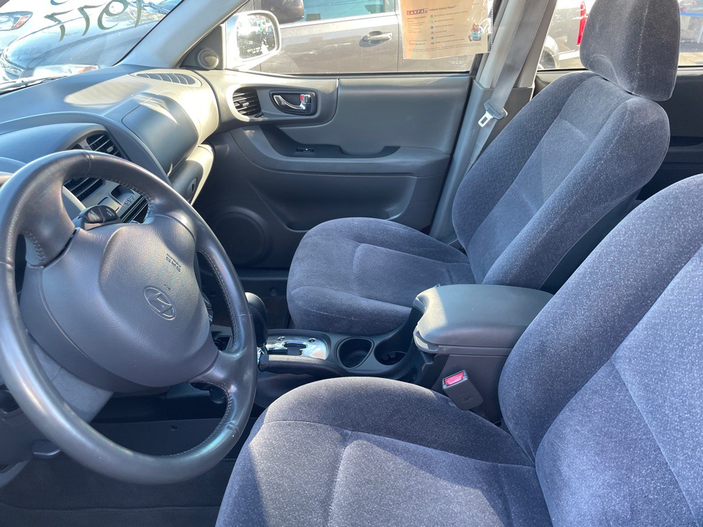 2004 Hyundai Santa Fe Image 14
